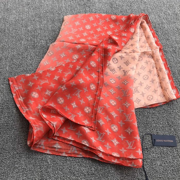 Louis Vuitton Scarf LVS00166